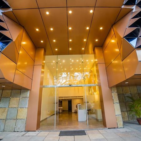 Poppys Tower Hotel Коимбаторе Екстериор снимка